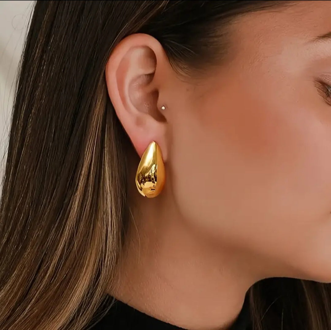 Drop earrings 18K gold